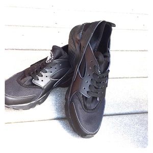 Men’s Huaraches for sale!